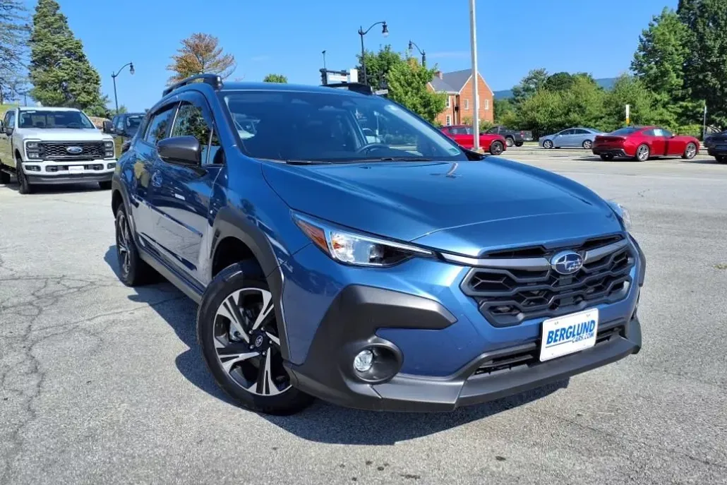 2024 Subaru Crosstrek Premium photo 1