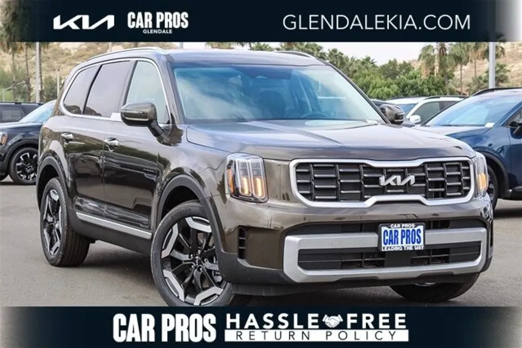 2025 Kia Telluride S photo 1