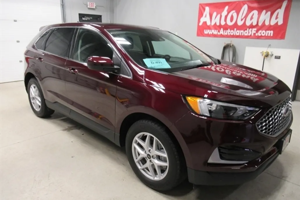 2024 Ford Edge SEL photo 1