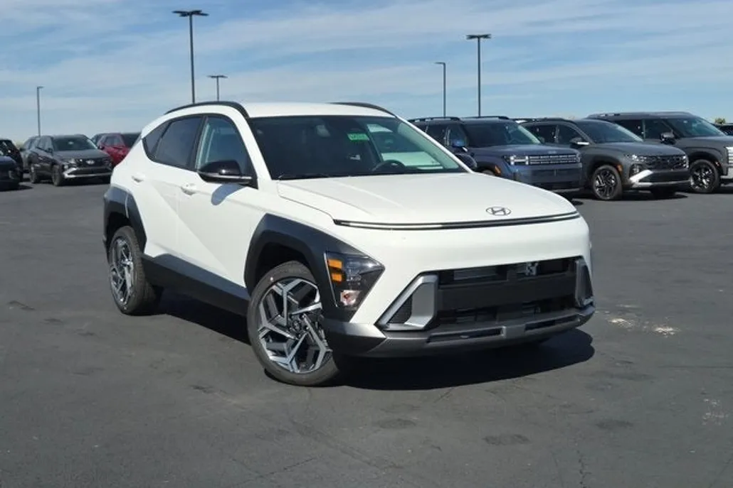 2026 Hyundai Kona SEL photo 1