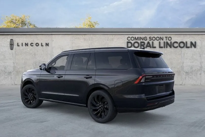 2025 Lincoln Navigator Reserve photo 1