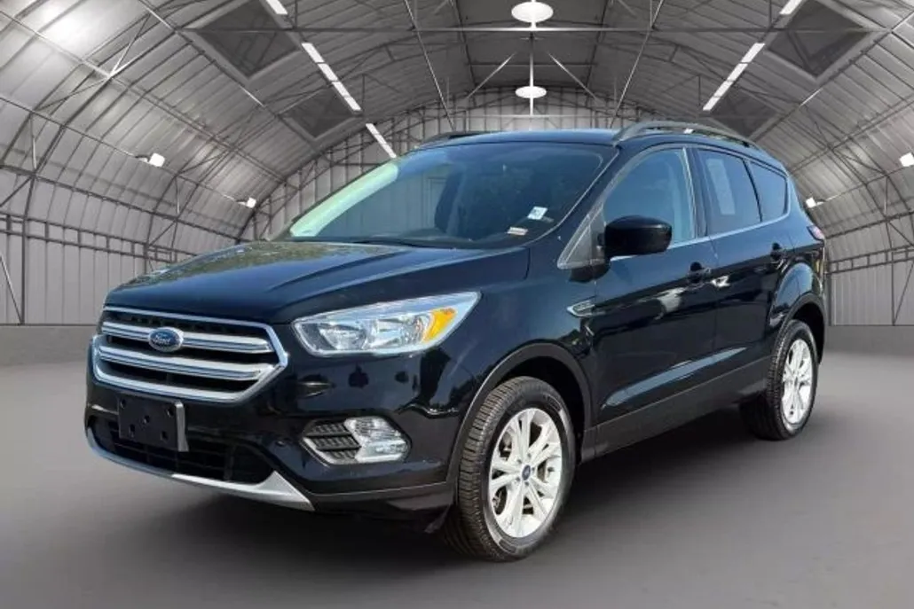 2018 Ford Escape SE Sport photo 1