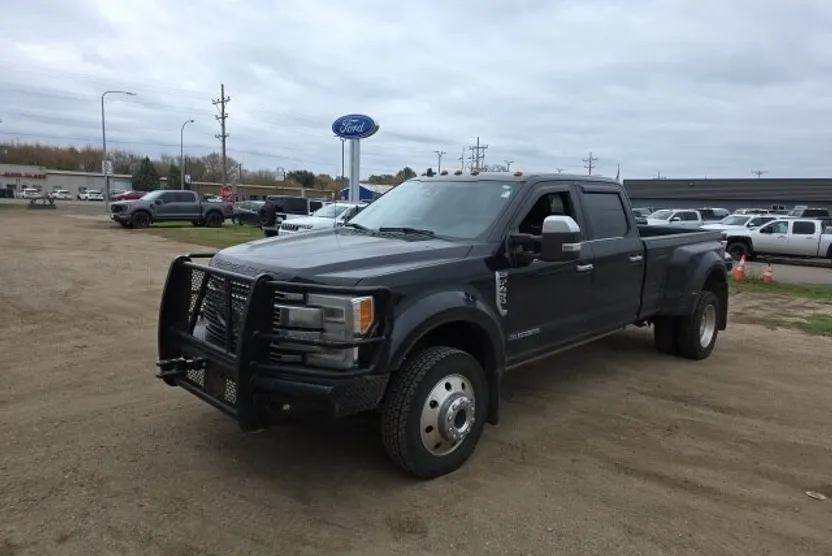 2019 Ford F-450 Platinum photo 1