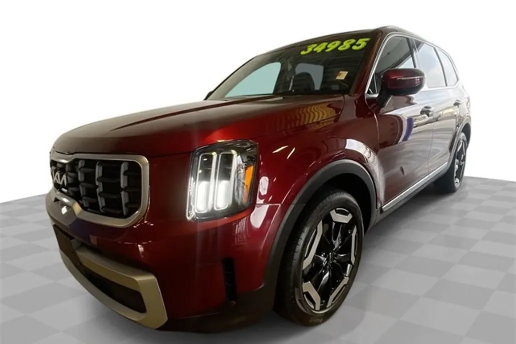 2023 Kia Telluride S photo 1