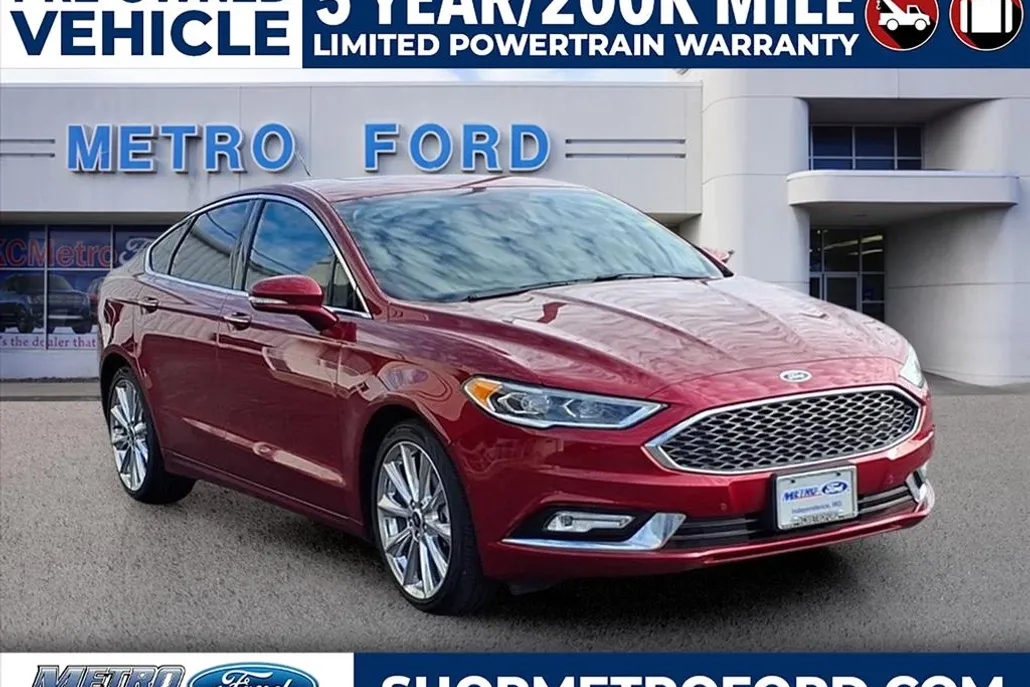 2017 Ford Fusion Platinum photo 1