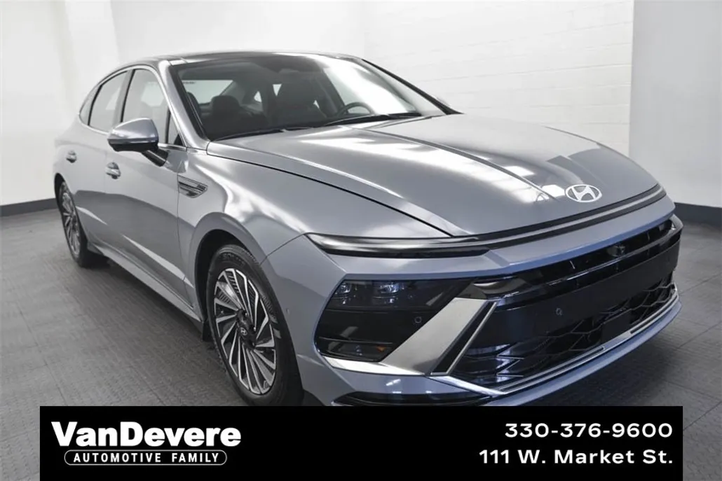2024 Hyundai Sonata Hybrid Limited photo 1