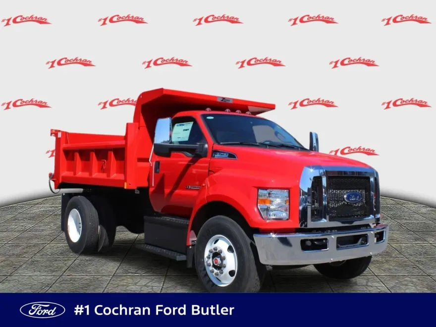 2025 Ford F-750 Base Regular Cab photo 1