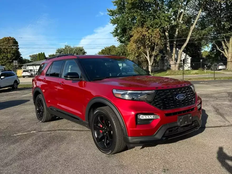 2020 Ford Explorer ST photo 1