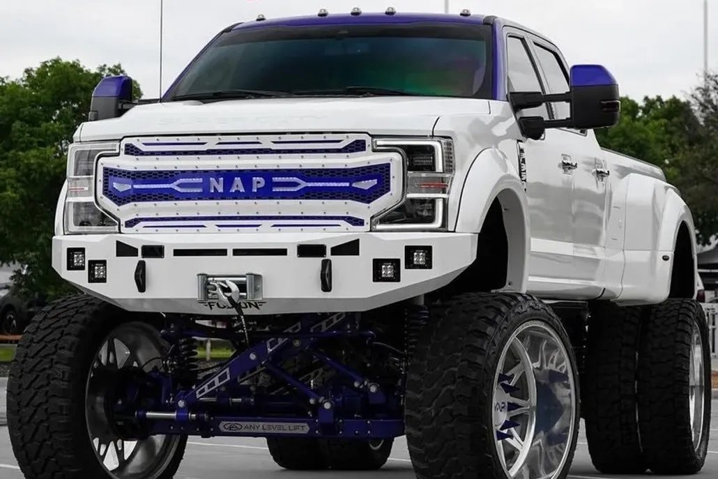 2021 Ford F-350 King Ranch photo 1