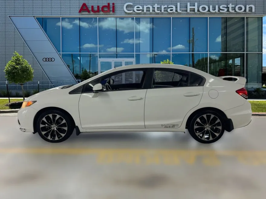 2013 Honda Civic Si photo 1