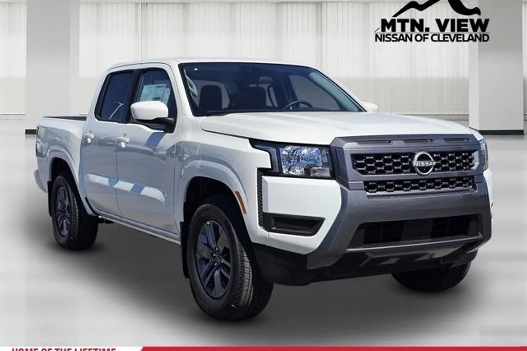 2025 Nissan Frontier SV photo 1