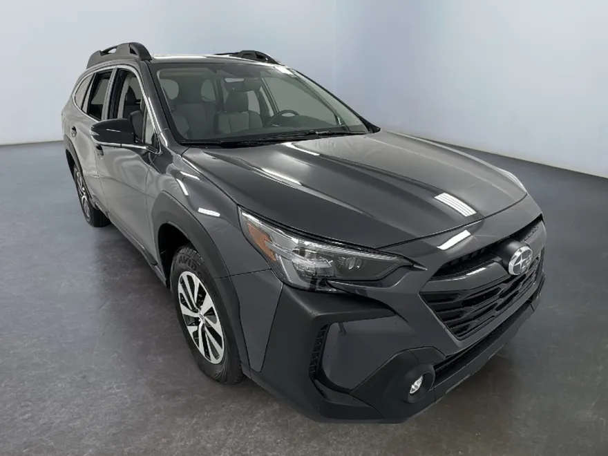 2025 Subaru Outback Premium photo 1