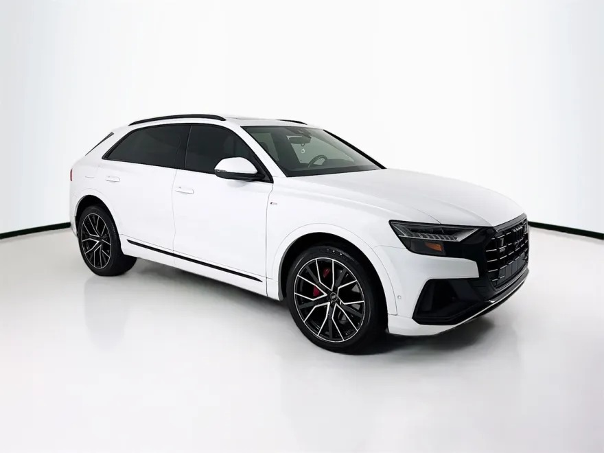 2021 Audi Q8 55 Premium Plus photo 1