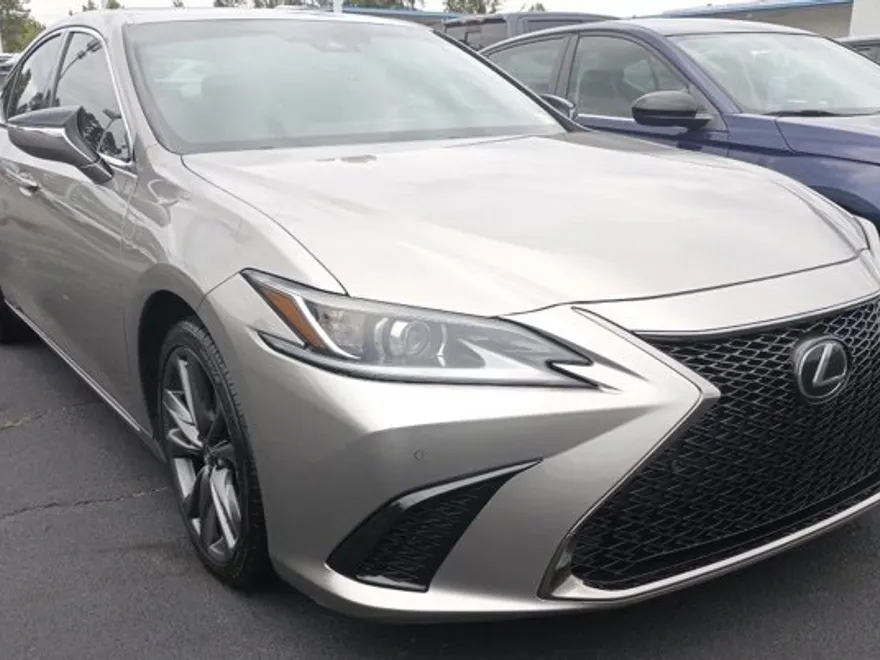 2019 Lexus ES 350 F SPORT photo 1