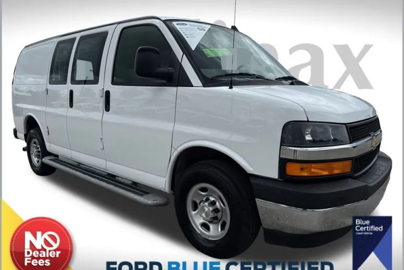 2023 Chevrolet Express 2500 Work Van photo 1