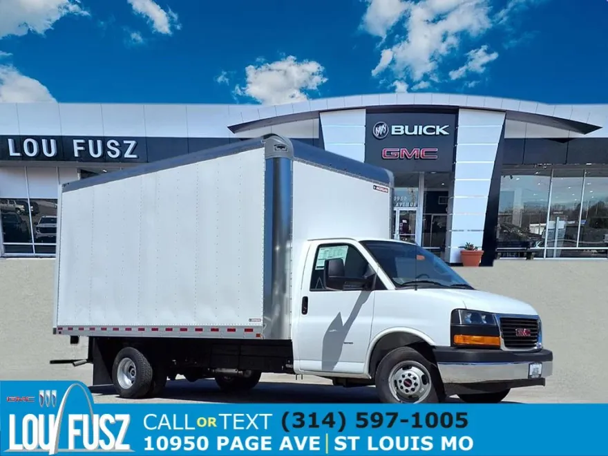 2025 Gmc Savana 3500 Cutaway photo 1