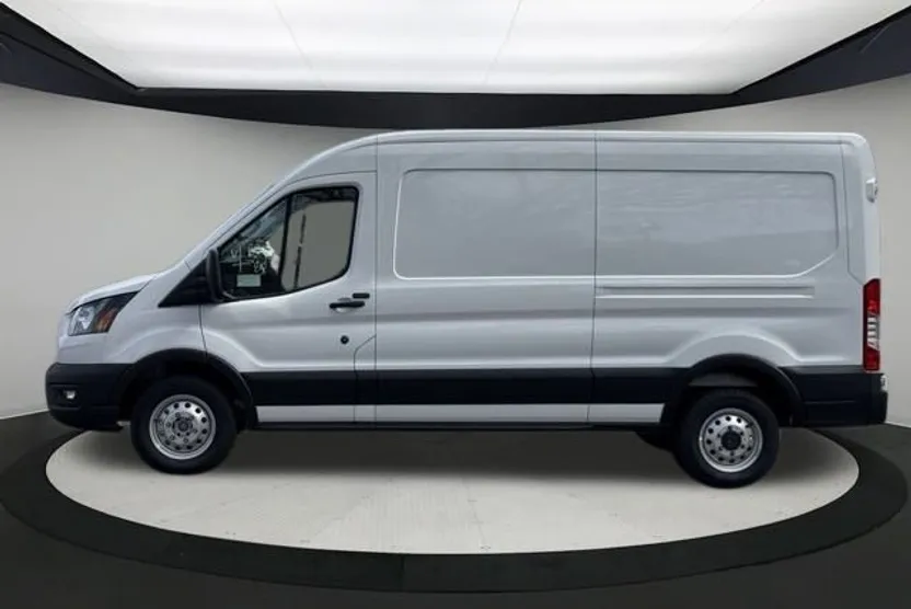 2025 Ford Transit photo 1