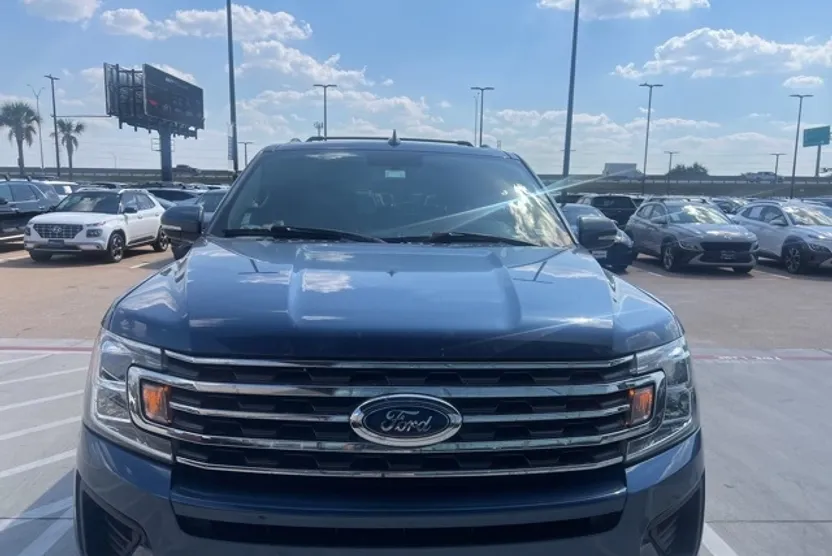 2018 Ford Expedition MAX XLT photo 1