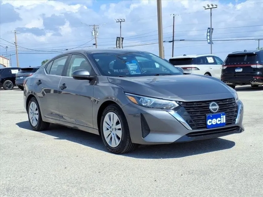 2024 Nissan Sentra S photo 1