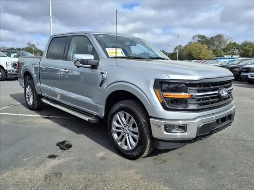 2025 Ford F-150 XLT photo 1