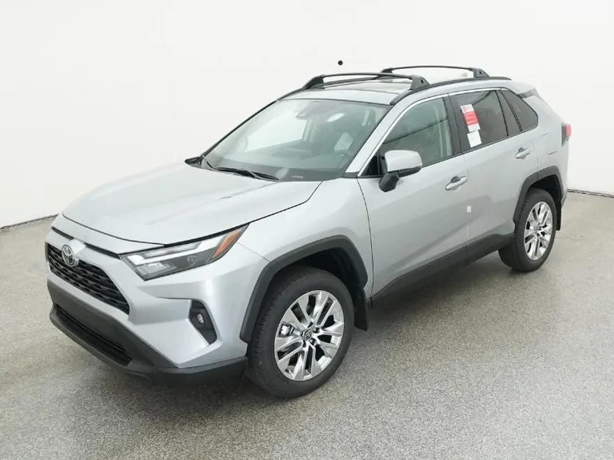2025 Toyota RAV4 XLE Premium photo 1