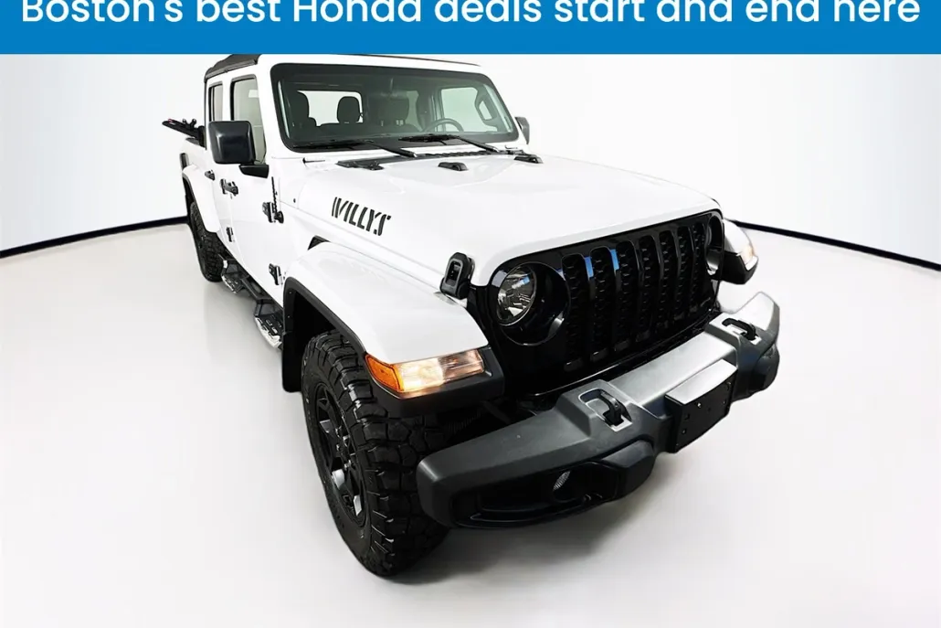 2022 Jeep Gladiator Willys Sport photo 1