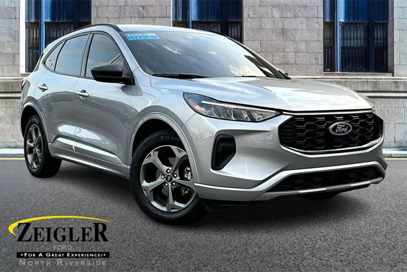 2024 Ford Escape ST-Line photo 1