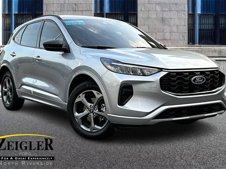 2024 Ford Escape ST-Line photo 1
