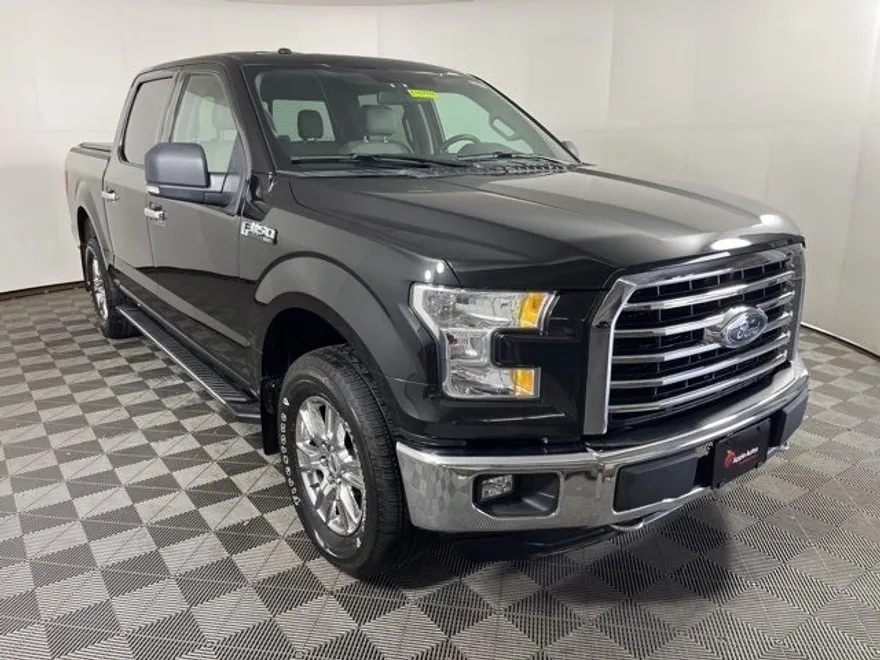 2015 Ford F-150 XLT photo 1