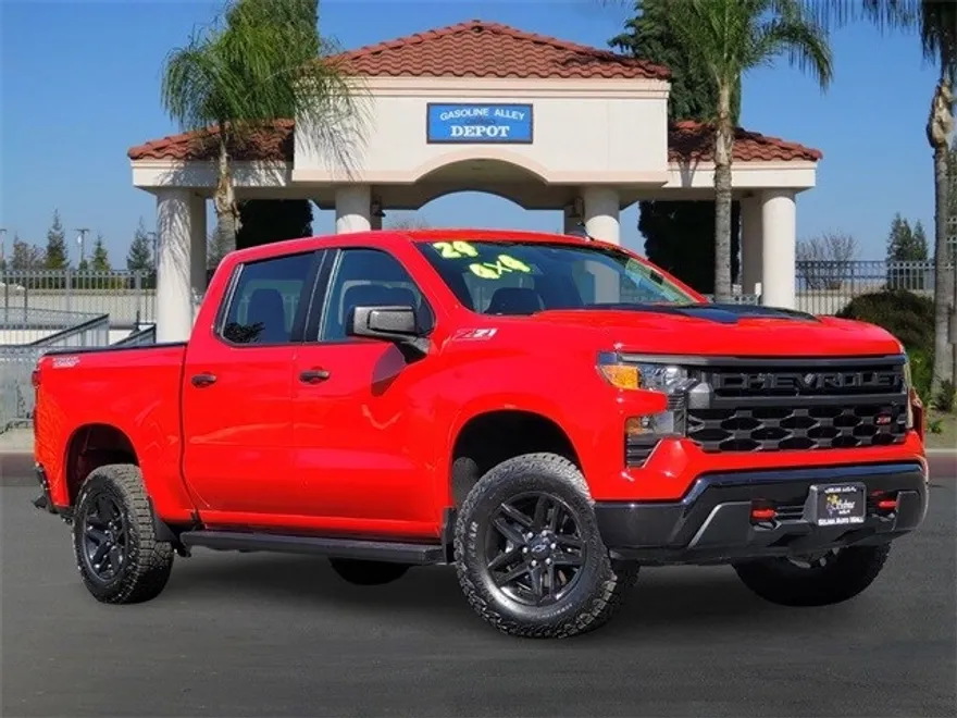 2024 Chevrolet Silverado 1500 Custom Trail Boss photo 1