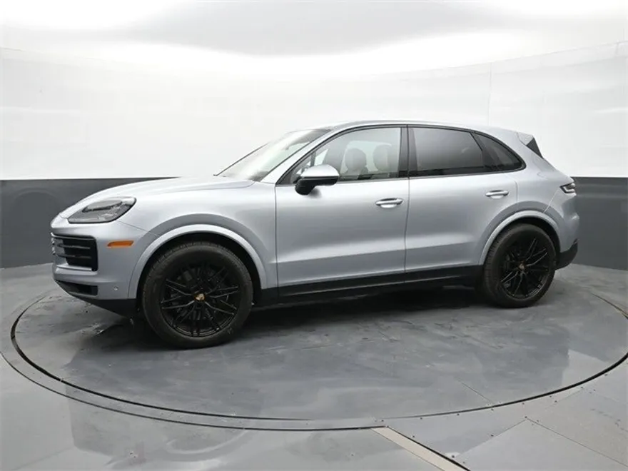 2024 Porsche Cayenne photo 1