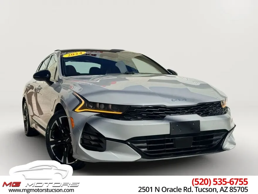 2024 Kia K5 GT-Line photo 1