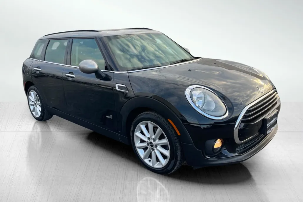 2019 Mini Clubman Base ALL4 photo 1