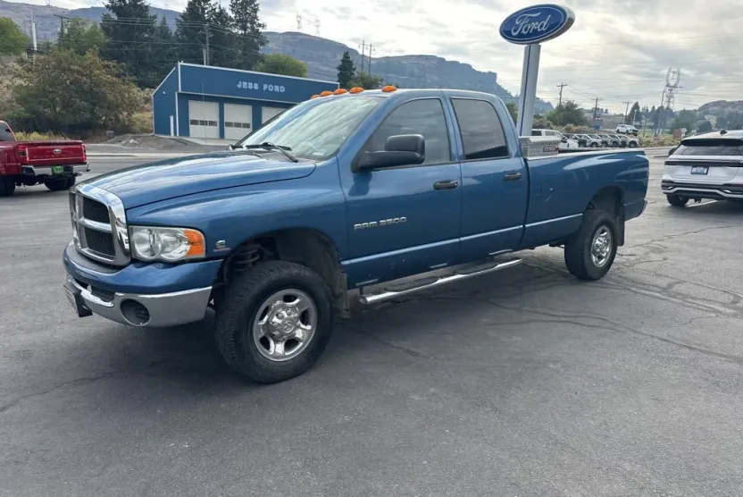 2005 Dodge Ram 3500 SLT photo 1