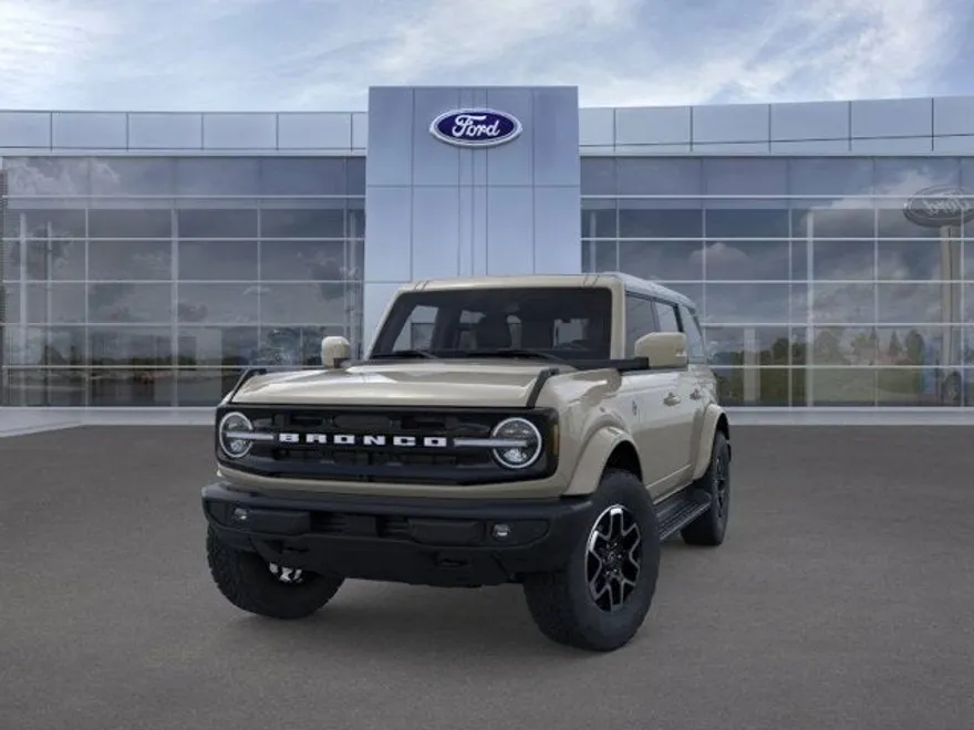 2025 Ford Bronco Outer Banks photo 1