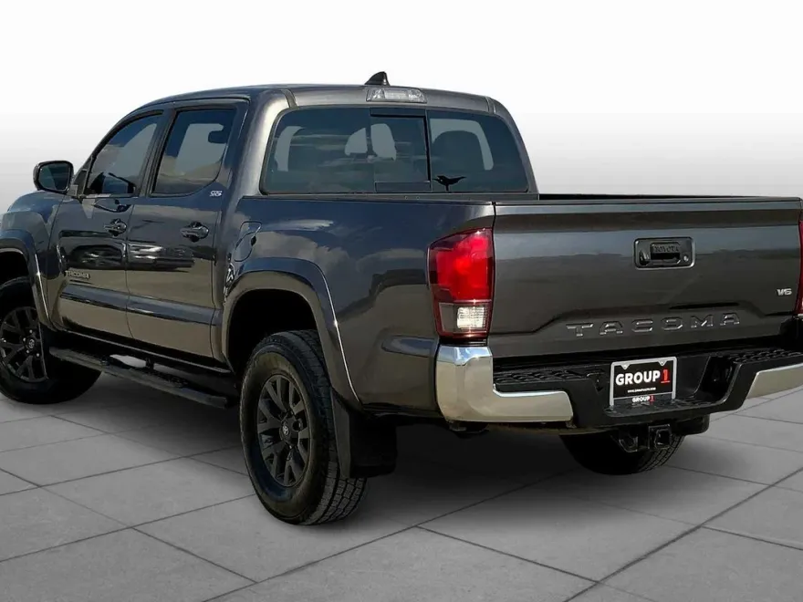 2020 Toyota Tacoma SR5 photo 11