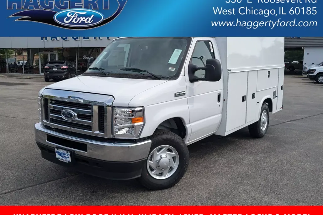 2025 Ford E-350 photo 1