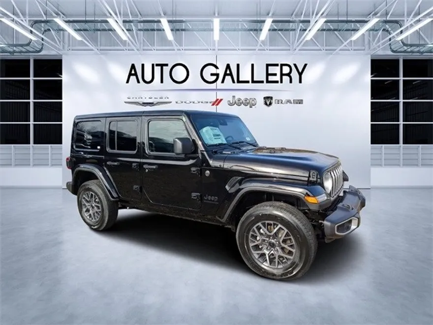 2025 Jeep Wrangler Sahara photo 1