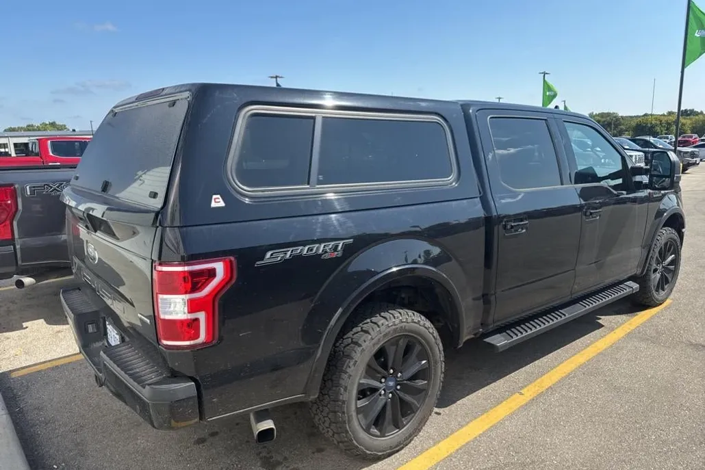 2019 Ford F-150 XLT photo 1