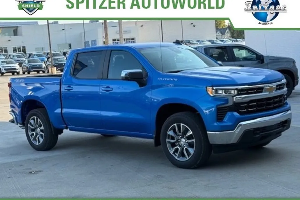 2026 Chevrolet Silverado 1500 LT photo 1