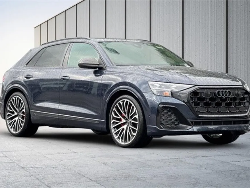 2025 Audi SQ8 Prestige photo 1