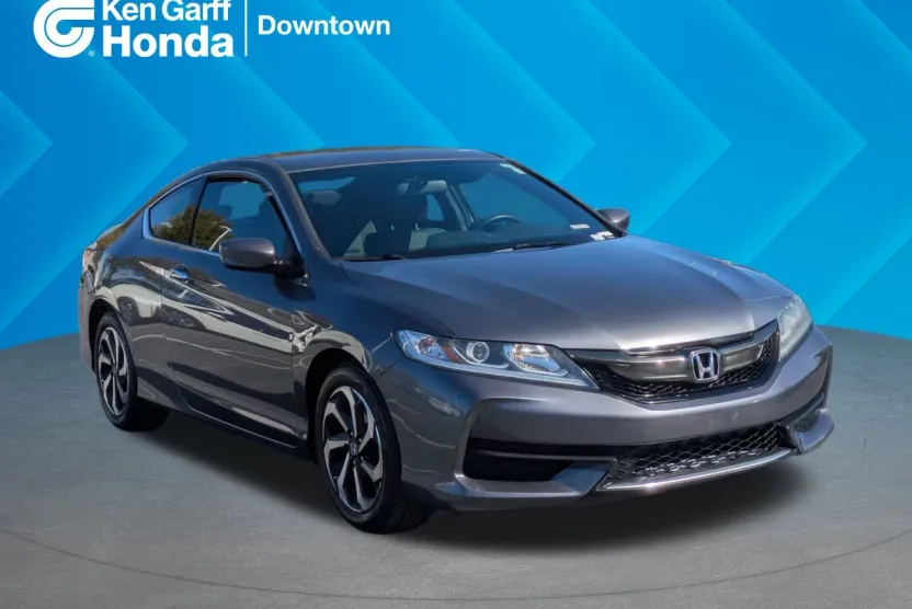2016 Honda Accord photo 1