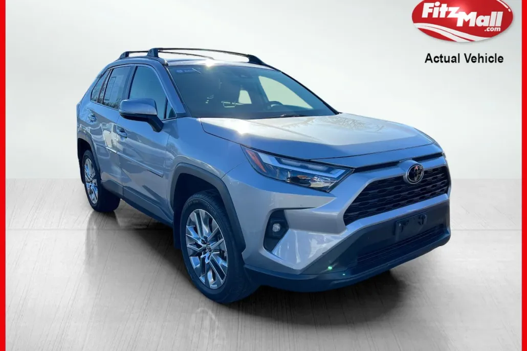 2023 Toyota RAV4 XLE Premium photo 1