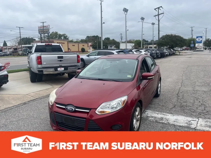 2014 Ford Focus SE photo 1