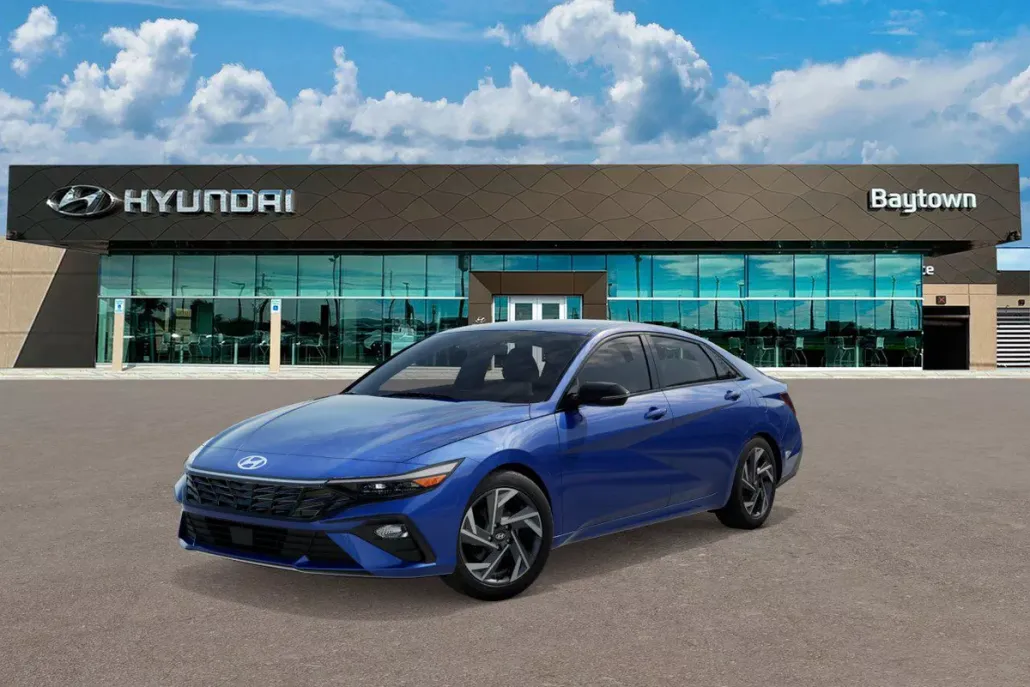 2025 Hyundai Elantra SEL Sport photo 1
