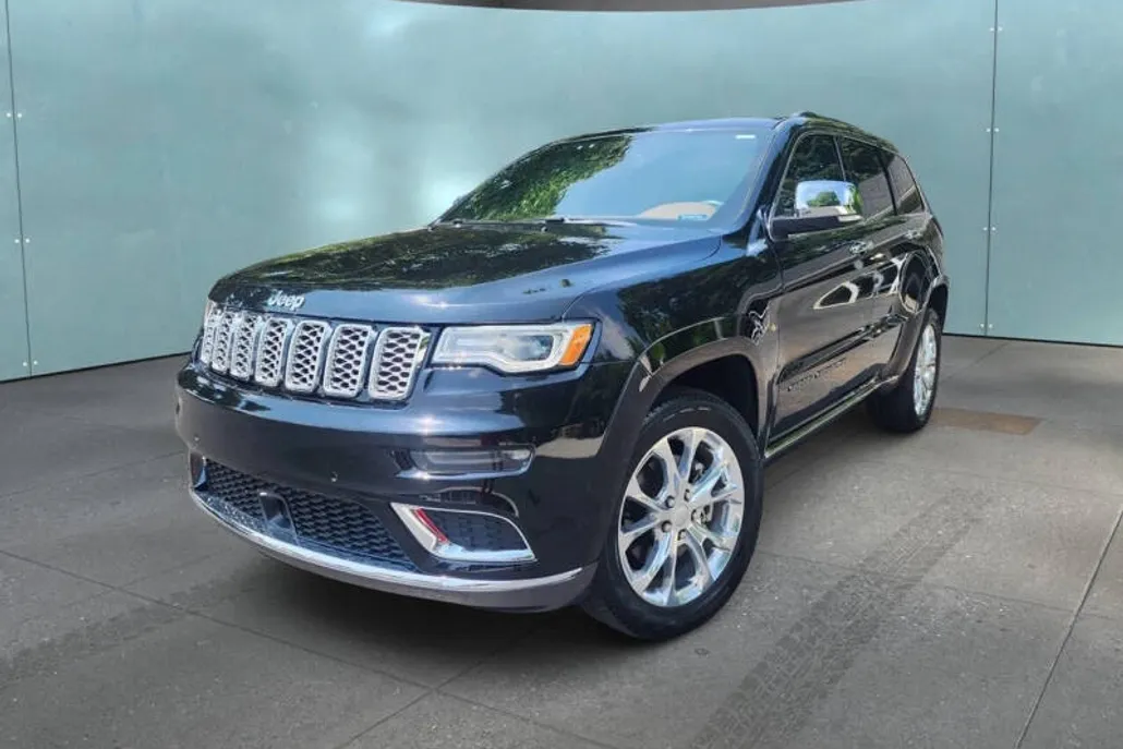 2021 Jeep Grand Cherokee Summit photo 1