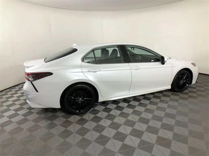 2023 Toyota Camry XSE photo 1