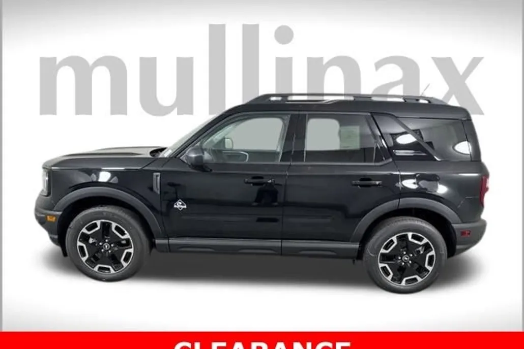 2024 Ford Bronco Sport Outer Banks photo 1