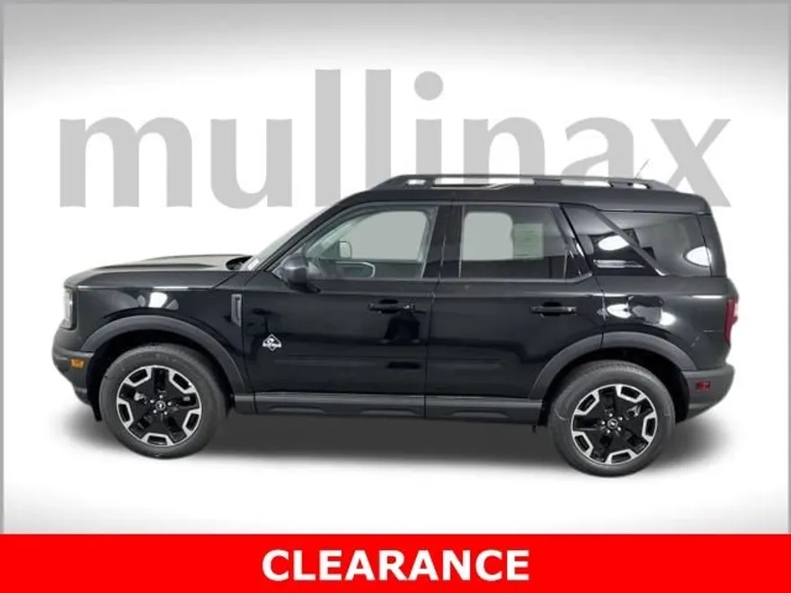 2024 Ford Bronco Sport Outer Banks photo 1