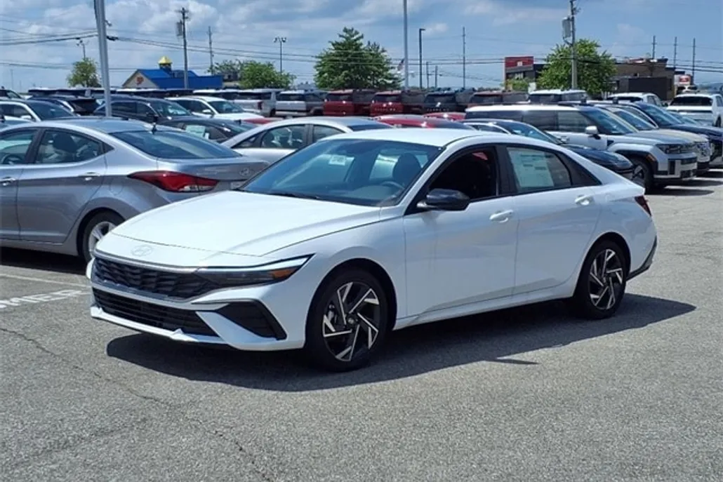 2025 Hyundai Elantra Hybrid SEL Sport photo 1